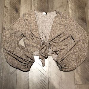 Puff sleeve leopard tie top